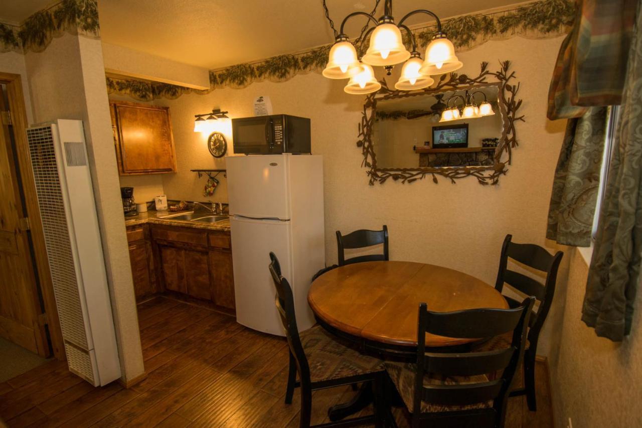 Hillcrest Suites & Cabins Big Bear Lake Eksteriør bilde